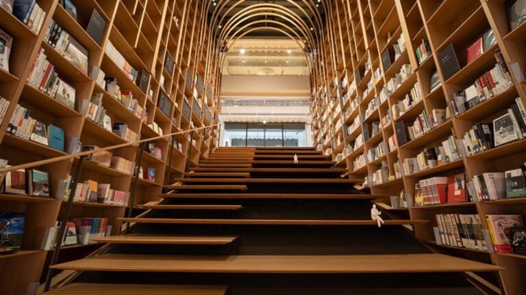 Hidden Gems In Tokyo’s Japanese Book Stores