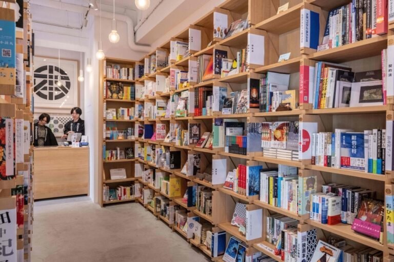 How Japanese Bookstores Curate Novels for Readers of All Ages
